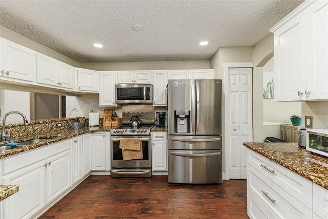 6507 FOX TREE LANE, Lakeland, FL 33813