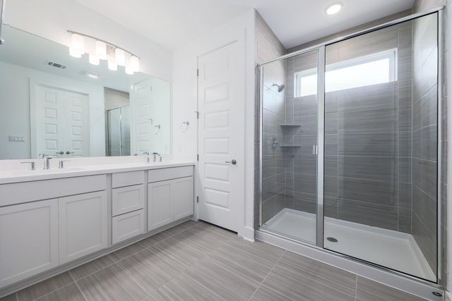 182 Yarbrough DR, Dripping Springs, TX 78620