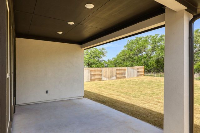 182 Yarbrough DR, Dripping Springs, TX 78620