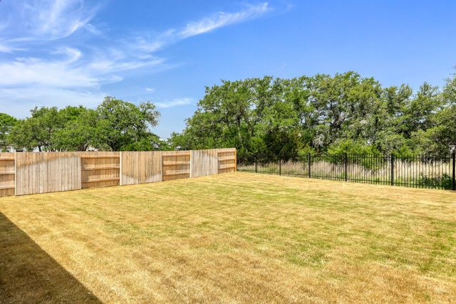 182 Yarbrough DR, Dripping Springs, TX 78620