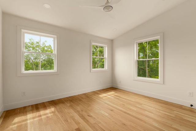 1347 Pennock Ave, Nashville, TN 37207