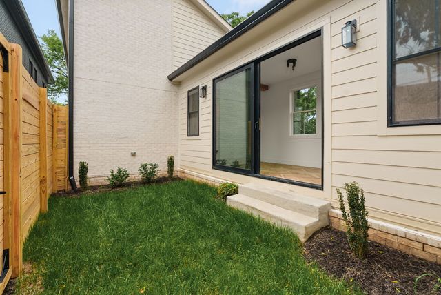 1347 Pennock Ave, Nashville, TN 37207