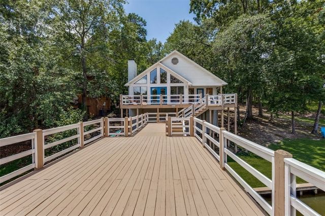 909 King Club Boulevard, Scroggins, TX 75480