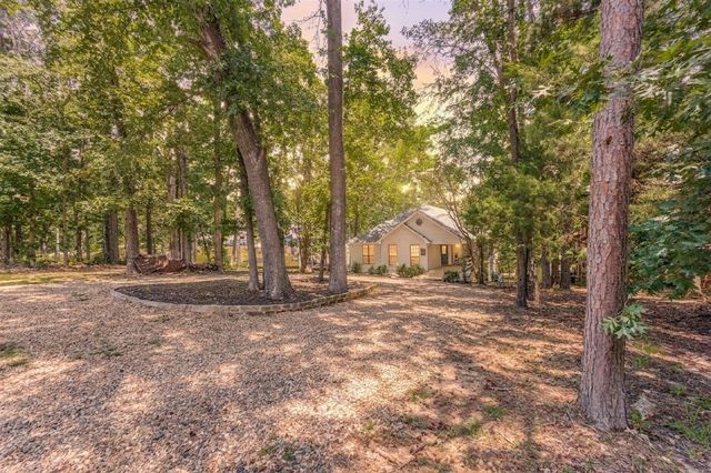909 King Club Boulevard, Scroggins, TX 75480
