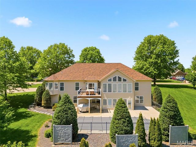 301 Red Wing Court, Troy, MO 63379