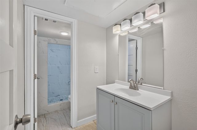 9170 FOREST Lane 111, Dallas, TX 75243