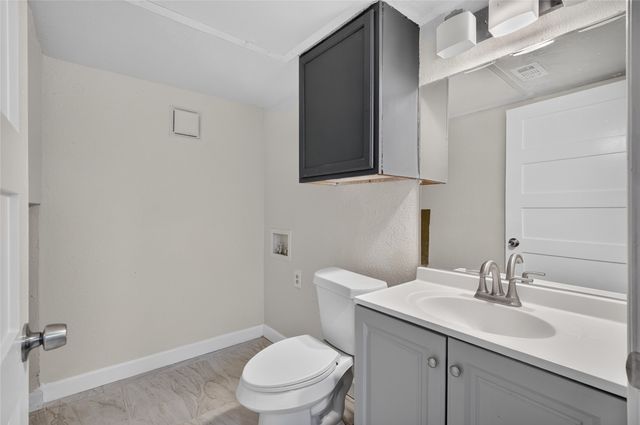 9170 FOREST Lane 111, Dallas, TX 75243