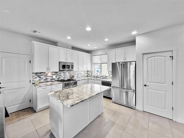 7 Via Vitae, Santa Fe, NM 87507