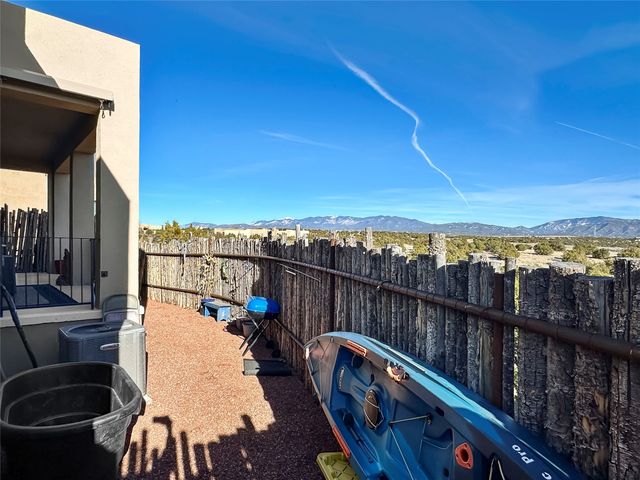 7 Via Vitae, Santa Fe, NM 87507