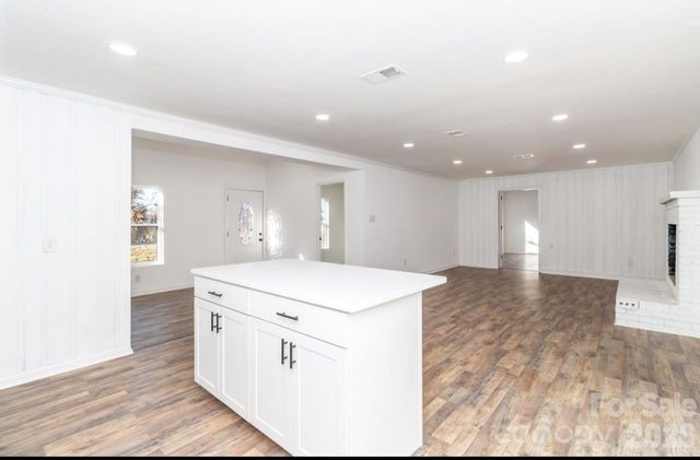 123 Riverside Drive, Mount Holly, NC 28120