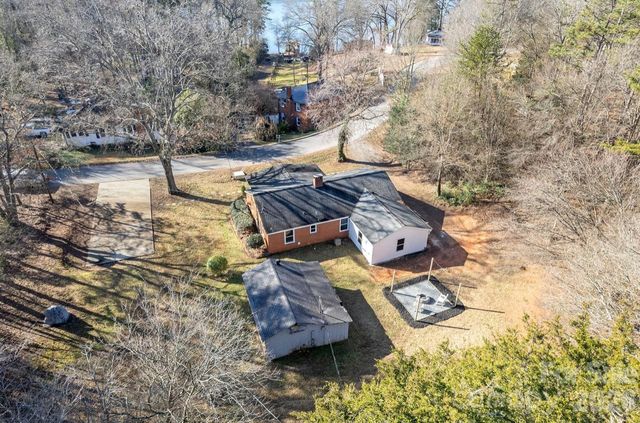 123 Riverside Drive, Mount Holly, NC 28120