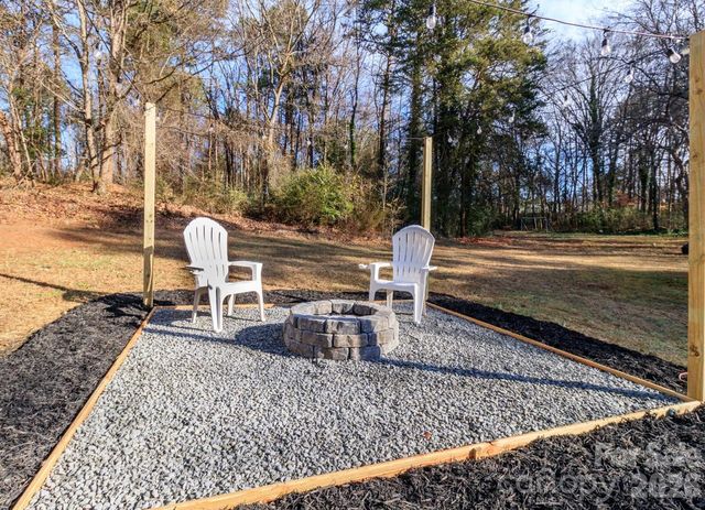 123 Riverside Drive, Mount Holly, NC 28120