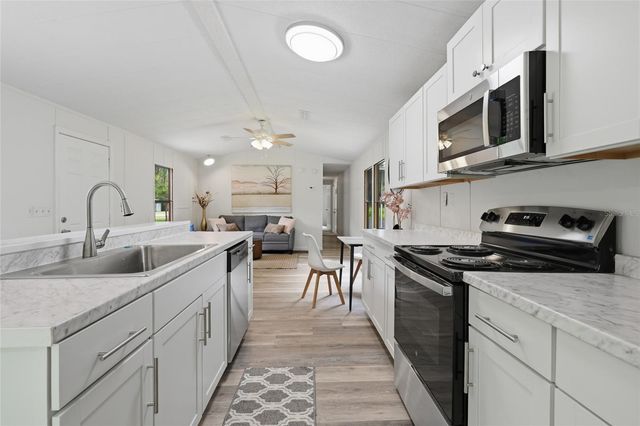 1212 NE 1ST AVENUE, Williston, FL 32696