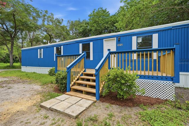 1212 NE 1ST AVENUE, Williston, FL 32696
