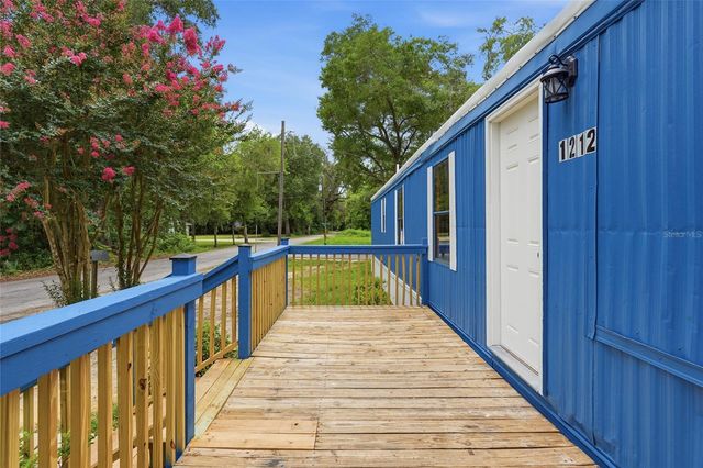 1212 NE 1ST AVENUE, Williston, FL 32696