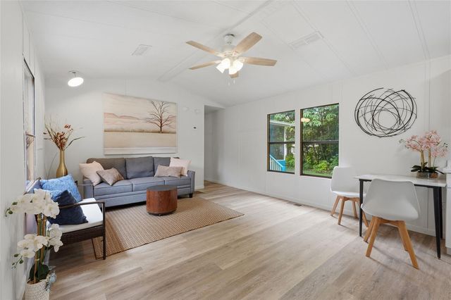 1212 NE 1ST AVENUE, Williston, FL 32696