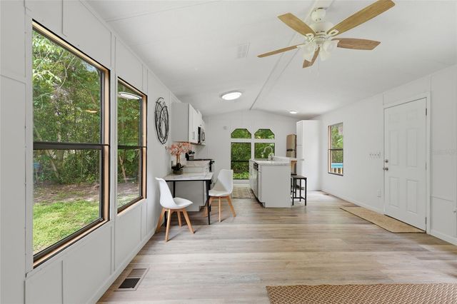 1212 NE 1ST AVENUE, Williston, FL 32696