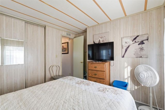 82403 NEW CIRCLE DRIVE N, Pinellas Park, FL 33781