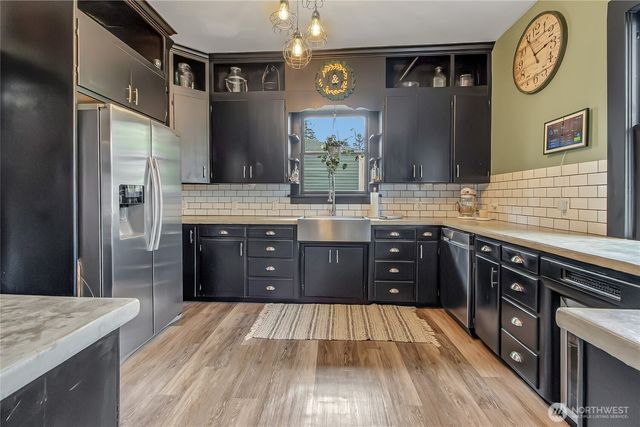 926 S Ainsworth Avenue, Tacoma, WA 98405