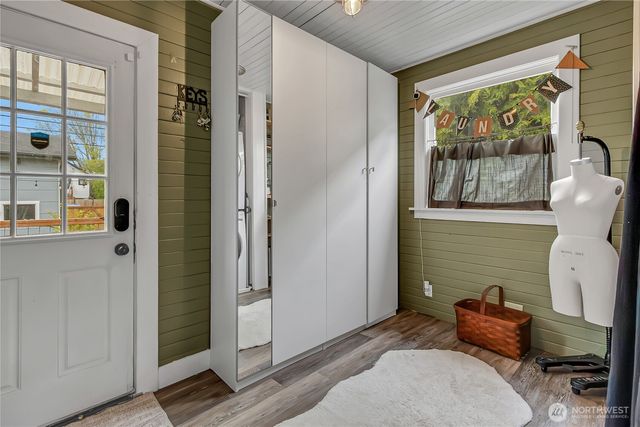 926 S Ainsworth Avenue, Tacoma, WA 98405