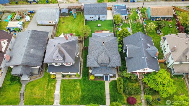 926 S Ainsworth Avenue, Tacoma, WA 98405