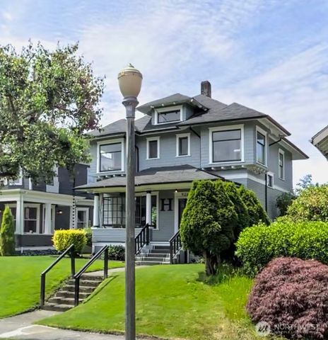 926 S Ainsworth Avenue, Tacoma, WA 98405