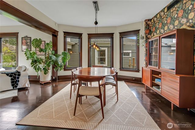 926 S Ainsworth Avenue, Tacoma, WA 98405