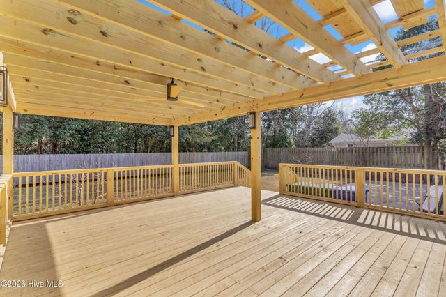 122 Devonshire Lane, Wilmington, NC 28409