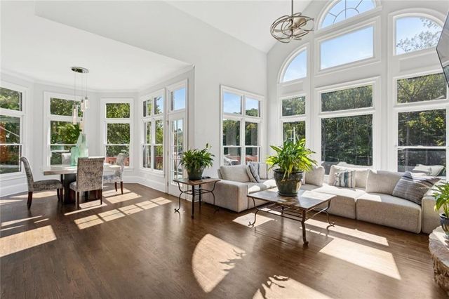 188 Covered Bridge SW Trail, Smyrna, GA 30082