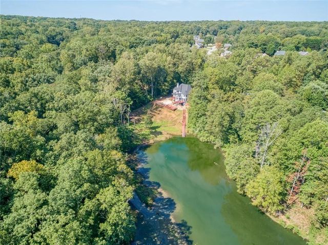 188 Covered Bridge SW Trail, Smyrna, GA 30082