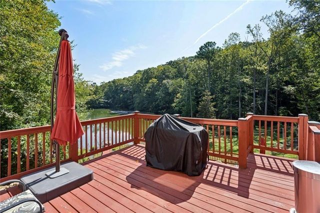 188 Covered Bridge SW Trail, Smyrna, GA 30082