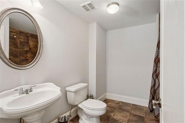 188 Covered Bridge SW Trail, Smyrna, GA 30082