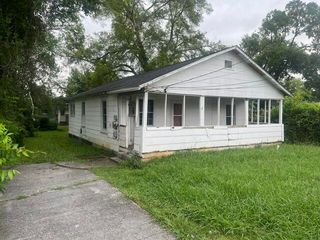 523 W Gordon Avenue, Rossville, GA 30741