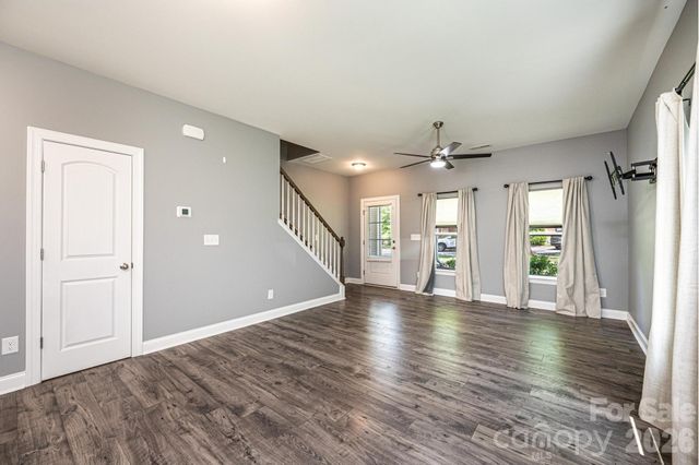 1809 Edgewater Drive NW, Conover, NC 28613