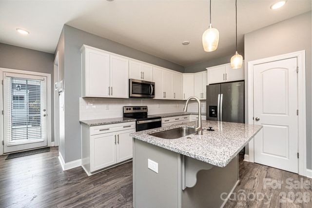 1809 Edgewater Drive NW, Conover, NC 28613