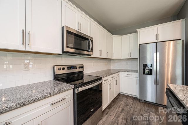 1809 Edgewater Drive NW, Conover, NC 28613
