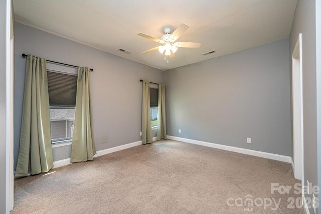 1809 Edgewater Drive NW, Conover, NC 28613