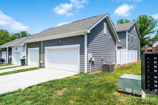 1809 Edgewater Drive NW, Conover, NC 28613