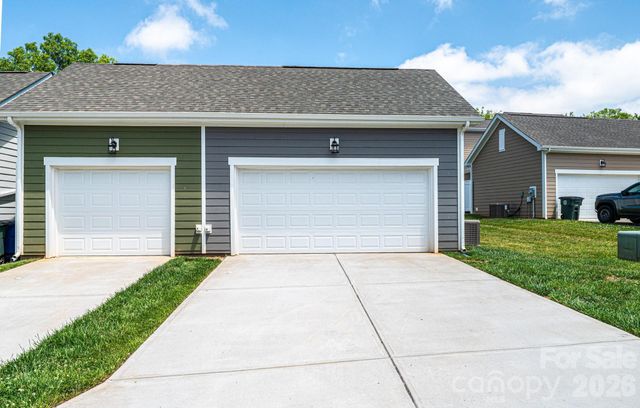 1809 Edgewater Drive NW, Conover, NC 28613