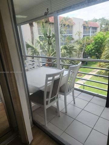 3571 Inverrary Drive 307, Lauderhill, FL 33319