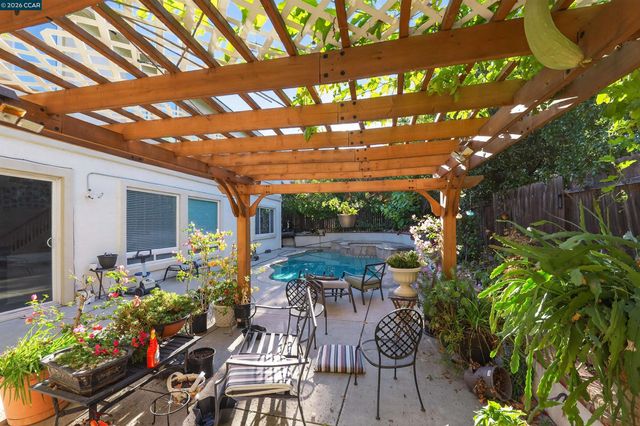 4100 Diorite Ct, Antioch, CA 94531