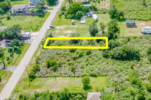 0 Mallard, Hitchcock, TX 77563