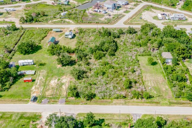 0 Mallard, Hitchcock, TX 77563