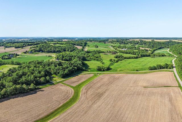 5323 Otto Kerl Road, Cross Plains, WI 53528