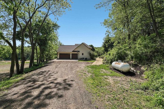 5323 Otto Kerl Road, Cross Plains, WI 53528