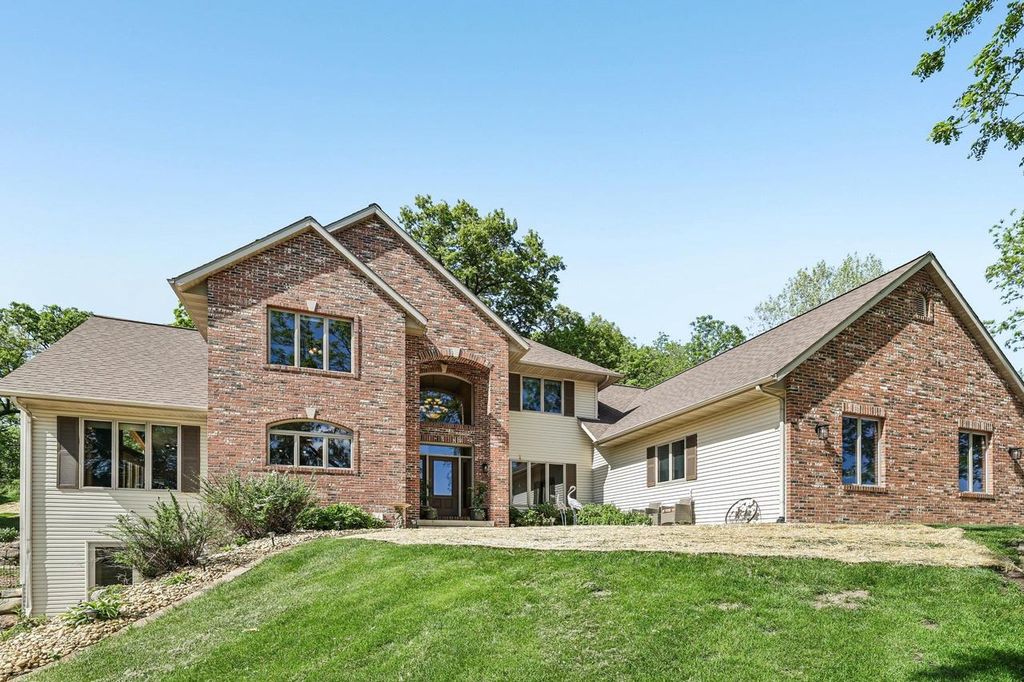 5323 Otto Kerl Road, Cross Plains, WI 53528