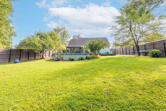 2027 Skyline Dr, Goodlettsville, TN 37072