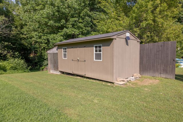 2027 Skyline Dr, Goodlettsville, TN 37072