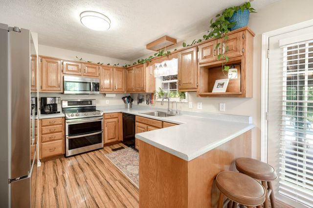 2027 Skyline Dr, Goodlettsville, TN 37072