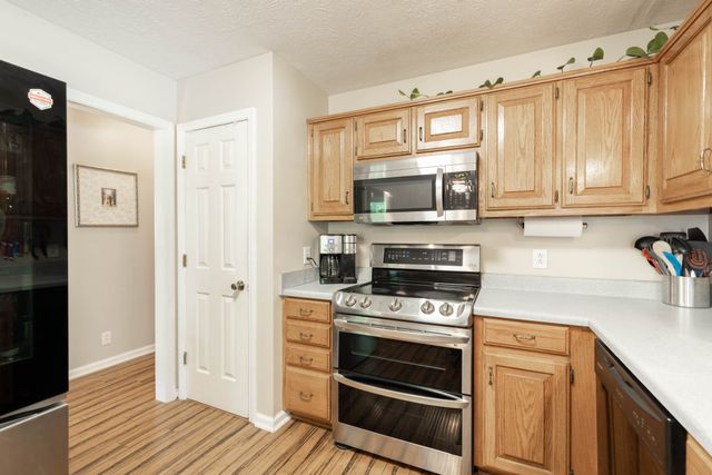 2027 Skyline Dr, Goodlettsville, TN 37072
